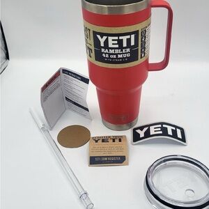 Yeti Rambler 42 oz straw mug - RESCUE RED - NWT